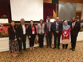 Prof Nirmal Kumar with members of the organising committee