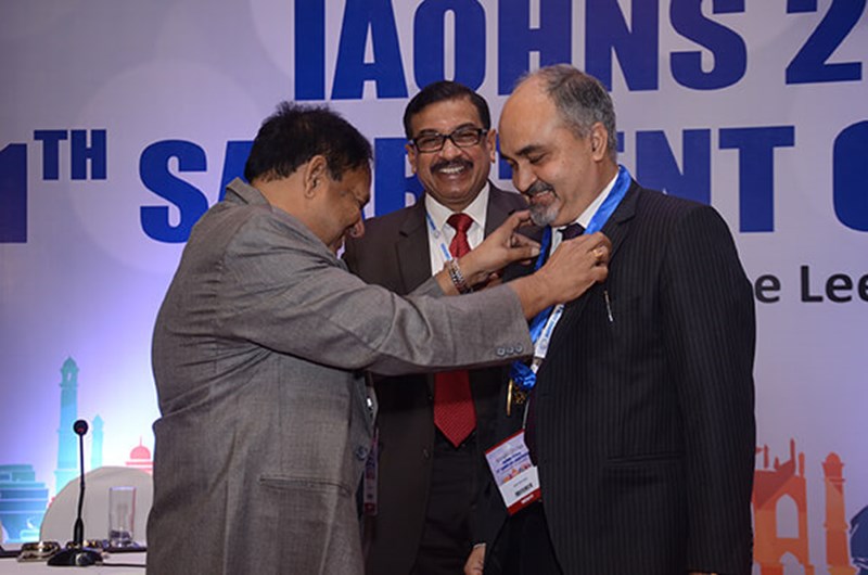 Dr  PSN Murty  handing  over the president's medal  to Dr  KK Handa.JPG