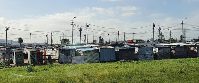 Photo of a typical informal settlement on the outskirts of the CBD in Cape Town