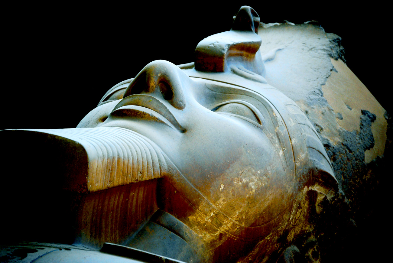Photo of Egyptian statue.